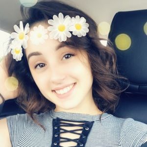 Meet your Posher, Briana